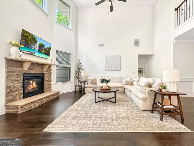 110 Brookview Drive, Newnan, GA 30265