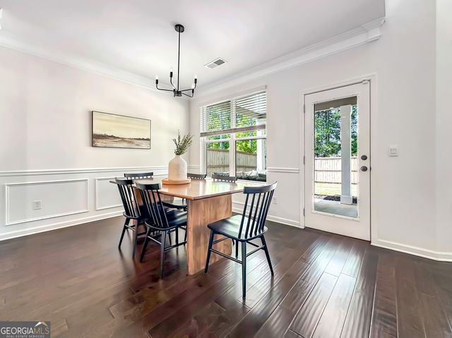 110 Brookview Drive, Newnan, GA 30265