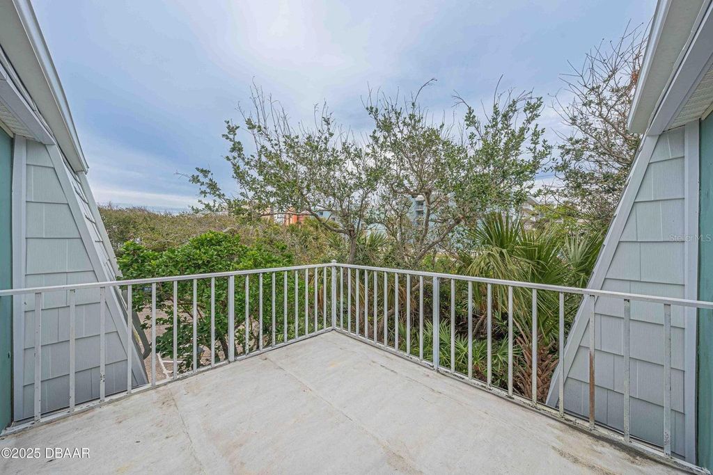 Image 22 of property listing at 4150 S ATLANTIC AVENUE 112C, New Smyrna Beach, FL 32169