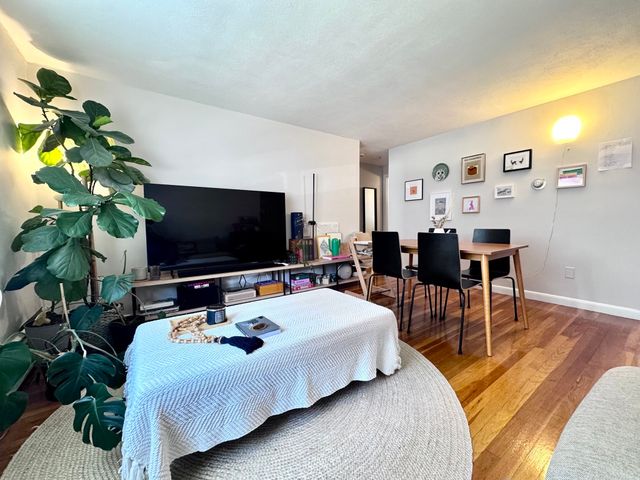 14 Vinal St 1, Boston, MA 02135