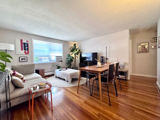 14 Vinal St 1, Boston, MA 02135