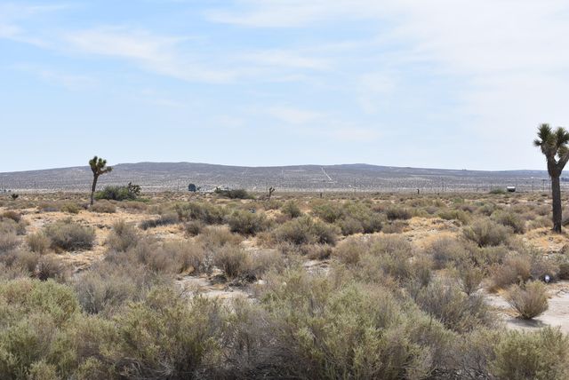 47660 E 120th St E Street, Lancaster, CA 93535