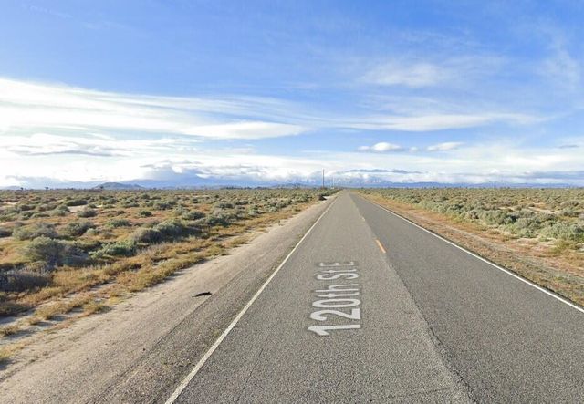 47660 E 120th St E Street, Lancaster, CA 93535