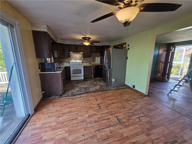 1852 Virginia Via, Canton Twp, PA 15301