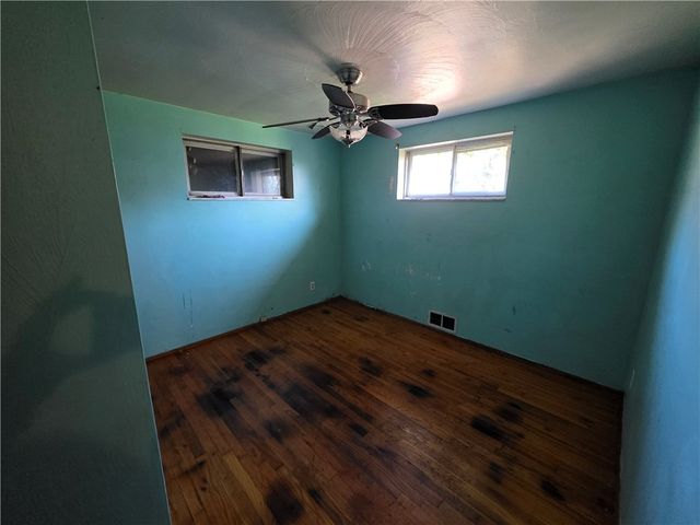 1852 Virginia Via, Canton Twp, PA 15301