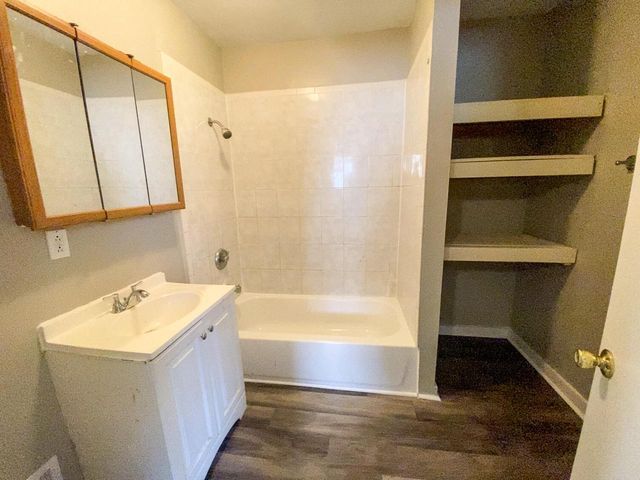 4020 N 25th STREET, Milwaukee, WI 53209