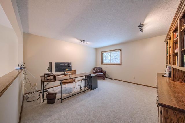 85 121st Avenue NW, Coon Rapids, MN 55448