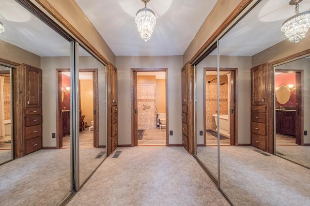 85 121st Avenue NW, Coon Rapids, MN 55448