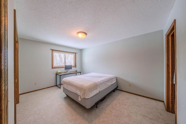 85 121st Avenue NW, Coon Rapids, MN 55448