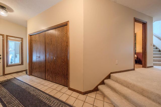 85 121st Avenue NW, Coon Rapids, MN 55448