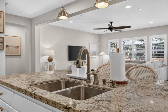 715 Wagon Trail Way, Rocklin, CA 95765