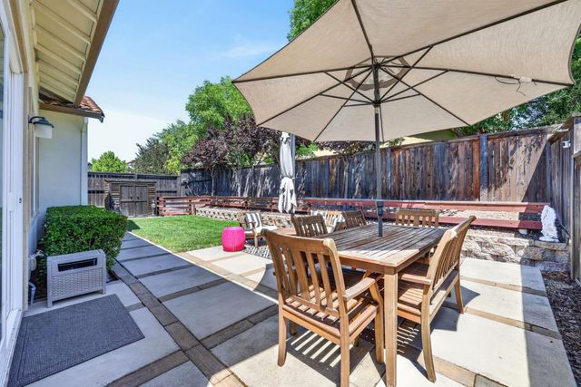 715 Wagon Trail Way, Rocklin, CA 95765