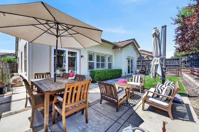 715 Wagon Trail Way, Rocklin, CA 95765