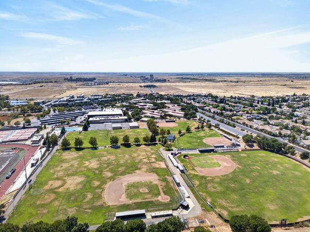 715 Wagon Trail Way, Rocklin, CA 95765