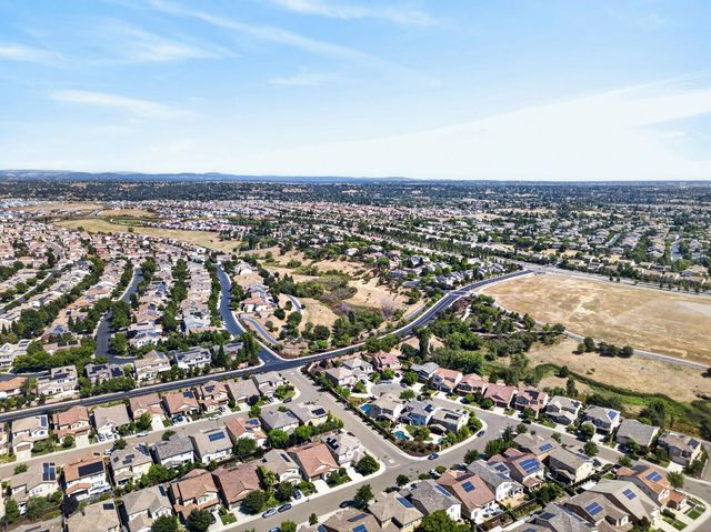715 Wagon Trail Way, Rocklin, CA 95765