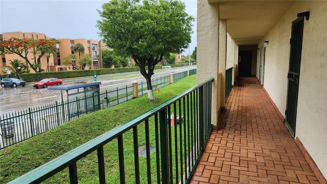 9405 W Flagler Street D204, Miami, FL 33174