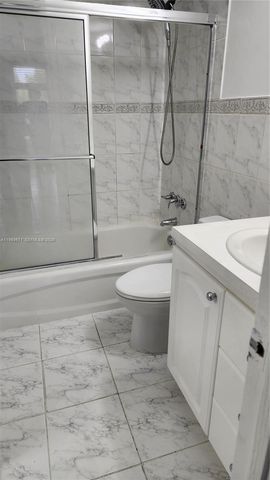 9405 W Flagler Street D204, Miami, FL 33174