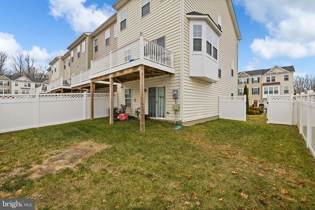 601 BIRDS NEST WAY, Fredericksburg, VA 22405