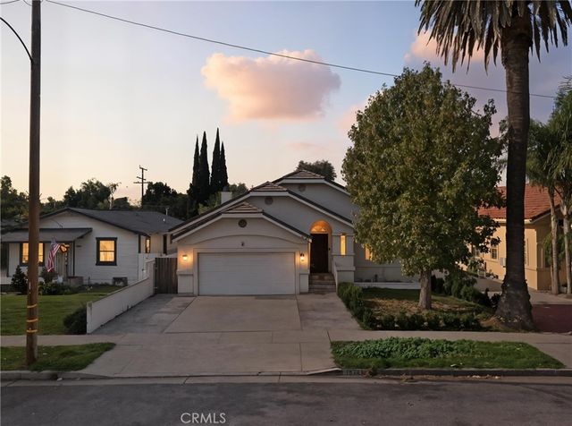 15727 Virginia Avenue, Paramount, CA 90723