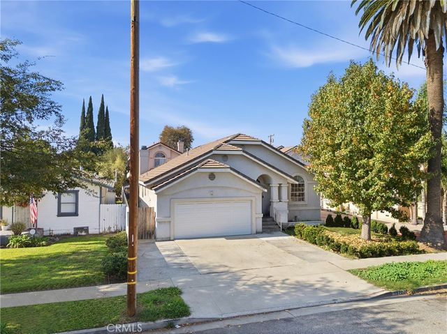 15727 Virginia Avenue, Paramount, CA 90723
