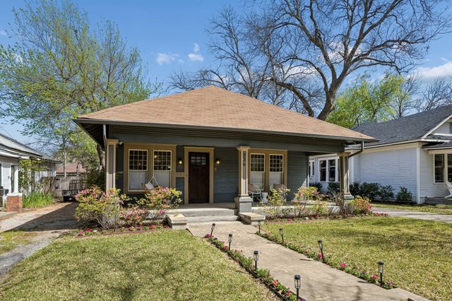 336 S Edgefield Avenue, Dallas, TX 75208