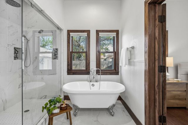 336 S Edgefield Avenue, Dallas, TX 75208