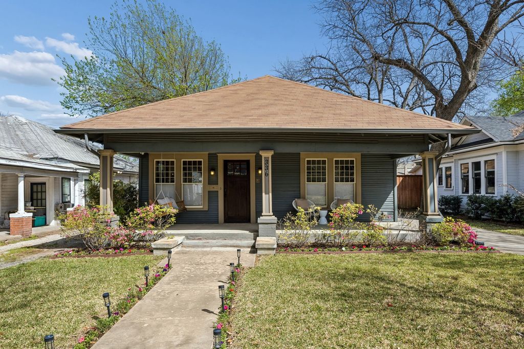 336 S Edgefield Avenue, Dallas, TX 75208