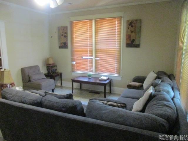 1608 S Oak Street, Pine Bluff, AR 71601