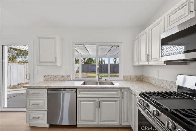 4595 Bronson, San Bernardino, CA 92407