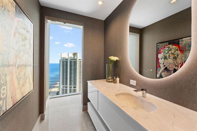 18501 Collins Ave 4003-04, Sunny Isles Beach, FL 33160