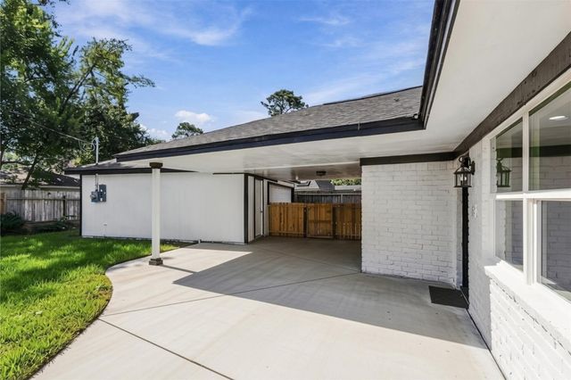 1119 Manatee Lane, Houston, TX 77090