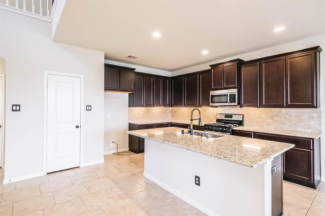 1242 Willow Plains Lane N, Rosenberg, TX 77471