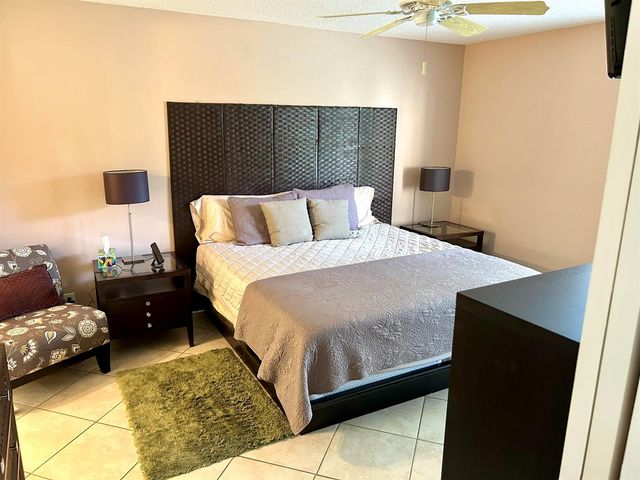 11231 Green Lake Drive 104, Boynton Beach, FL 33437