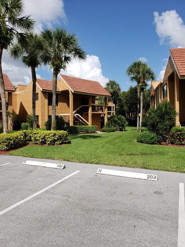 11231 Green Lake Drive 104, Boynton Beach, FL 33437