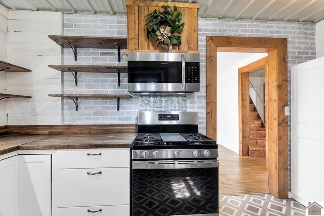 616 S 8th St, Mayfield, KY 42066