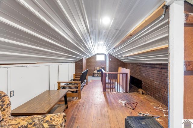 616 S 8th St, Mayfield, KY 42066