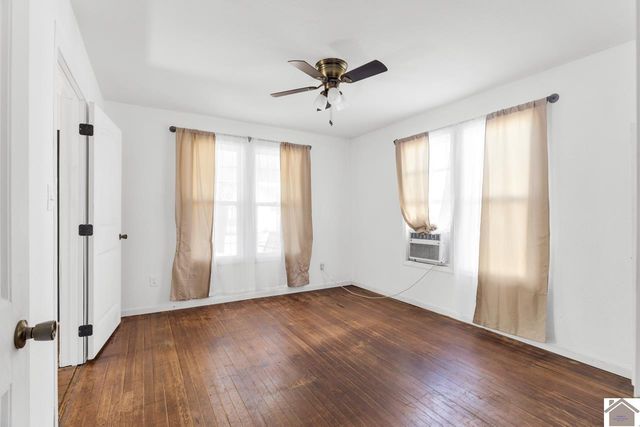 616 S 8th St, Mayfield, KY 42066