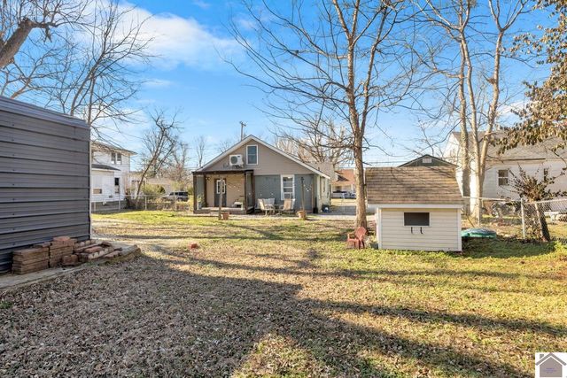 616 S 8th St, Mayfield, KY 42066