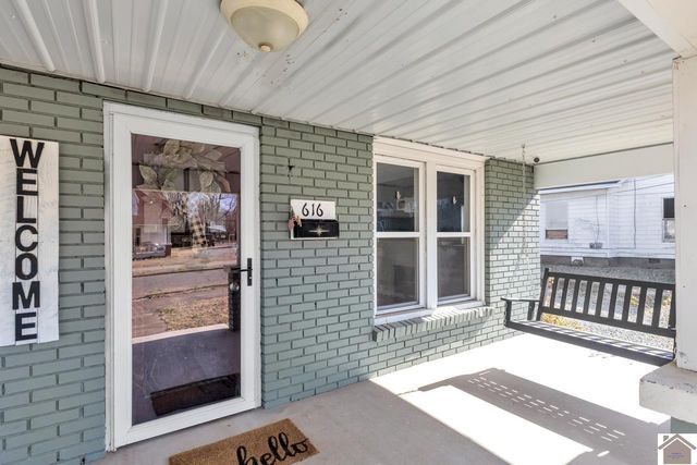 616 S 8th St, Mayfield, KY 42066