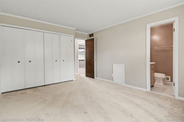2711 Armstrong Drive, Orion Charter Township, MI 48360
