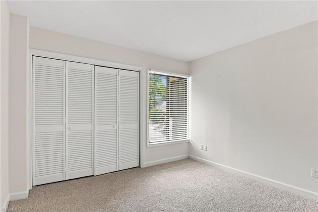 1510 Benjamin Parkway E, Greensboro, NC 27408