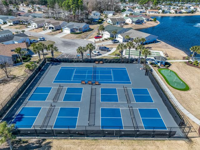 352 Walden Lake Rd., Conway, SC 29526