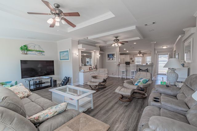 352 Walden Lake Rd., Conway, SC 29526