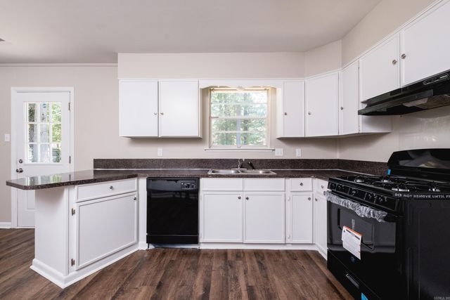 10407 Republic Lane, Little Rock, AR 72209