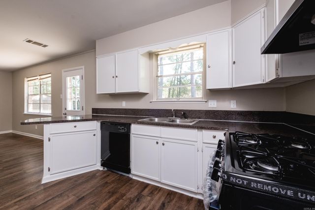 10407 Republic Lane, Little Rock, AR 72209