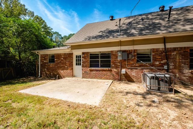 10407 Republic Lane, Little Rock, AR 72209