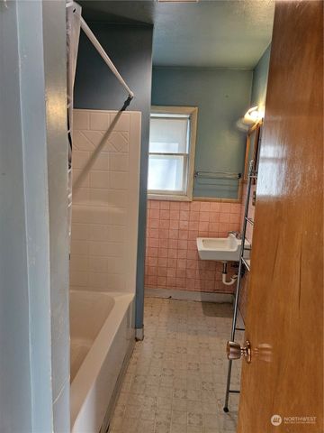 415 W Main Street, Almira, WA 99103