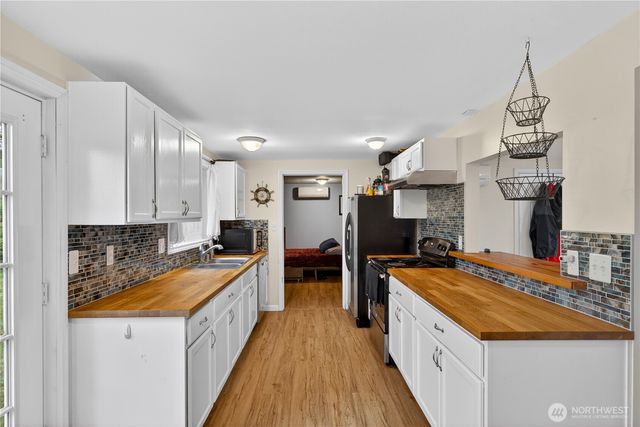1056 View Ridge Drive, Oak Harbor, WA 98277