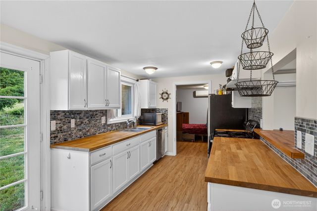 1056 View Ridge Drive, Oak Harbor, WA 98277