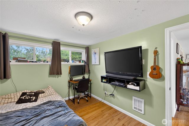 1056 View Ridge Drive, Oak Harbor, WA 98277